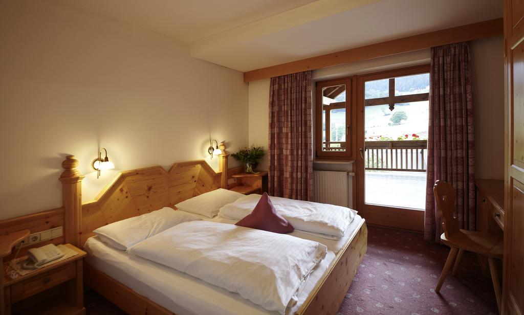 Hotel Zum Löwen - Al Leone Meltina Kamer foto