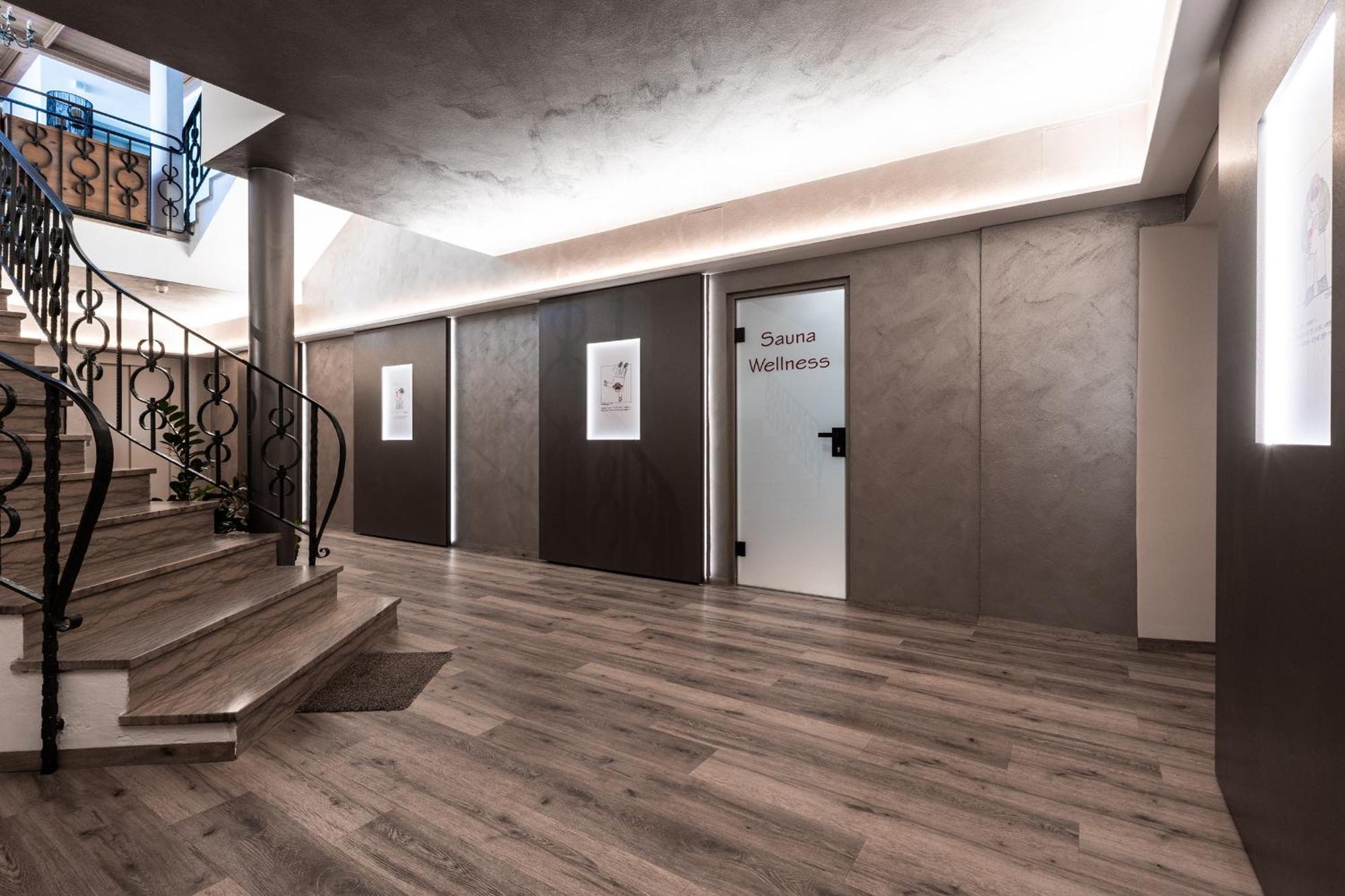 Hotel Zum Löwen - Al Leone Meltina Buitenkant foto