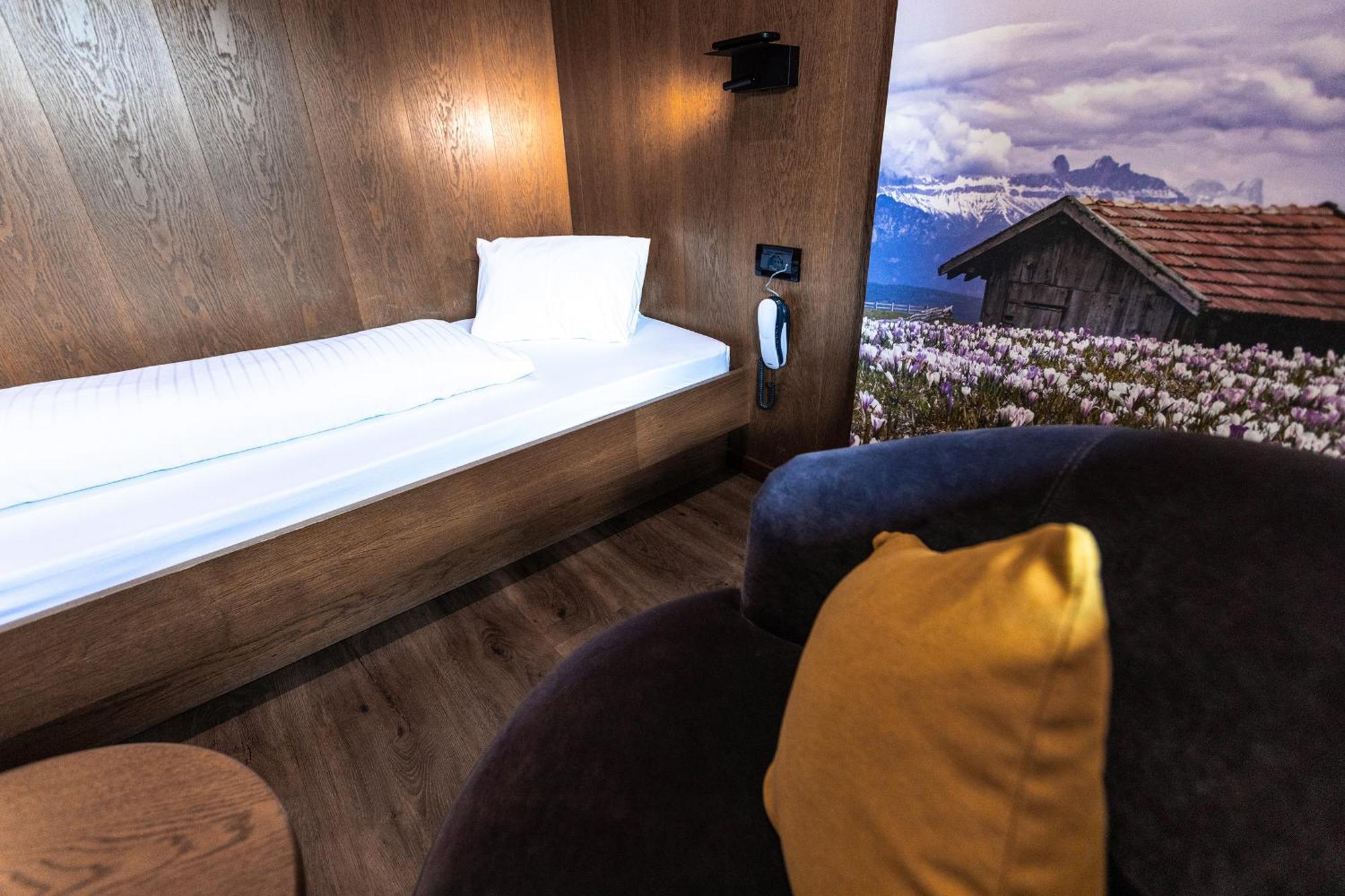 Hotel Zum Löwen - Al Leone Meltina Buitenkant foto